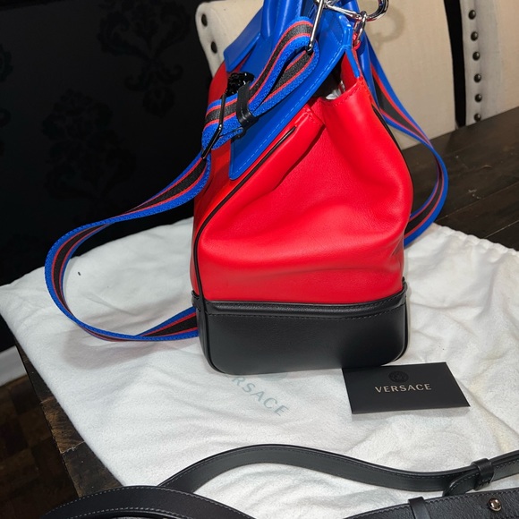 Versace Palazzo Empire Bag 2017. - Picture 4 of 15